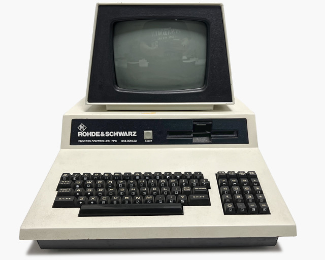 Rohde & Schwarz Process Controller PPC 343.3510.32 — modified CBM 3032 with integrated floppy disk drive